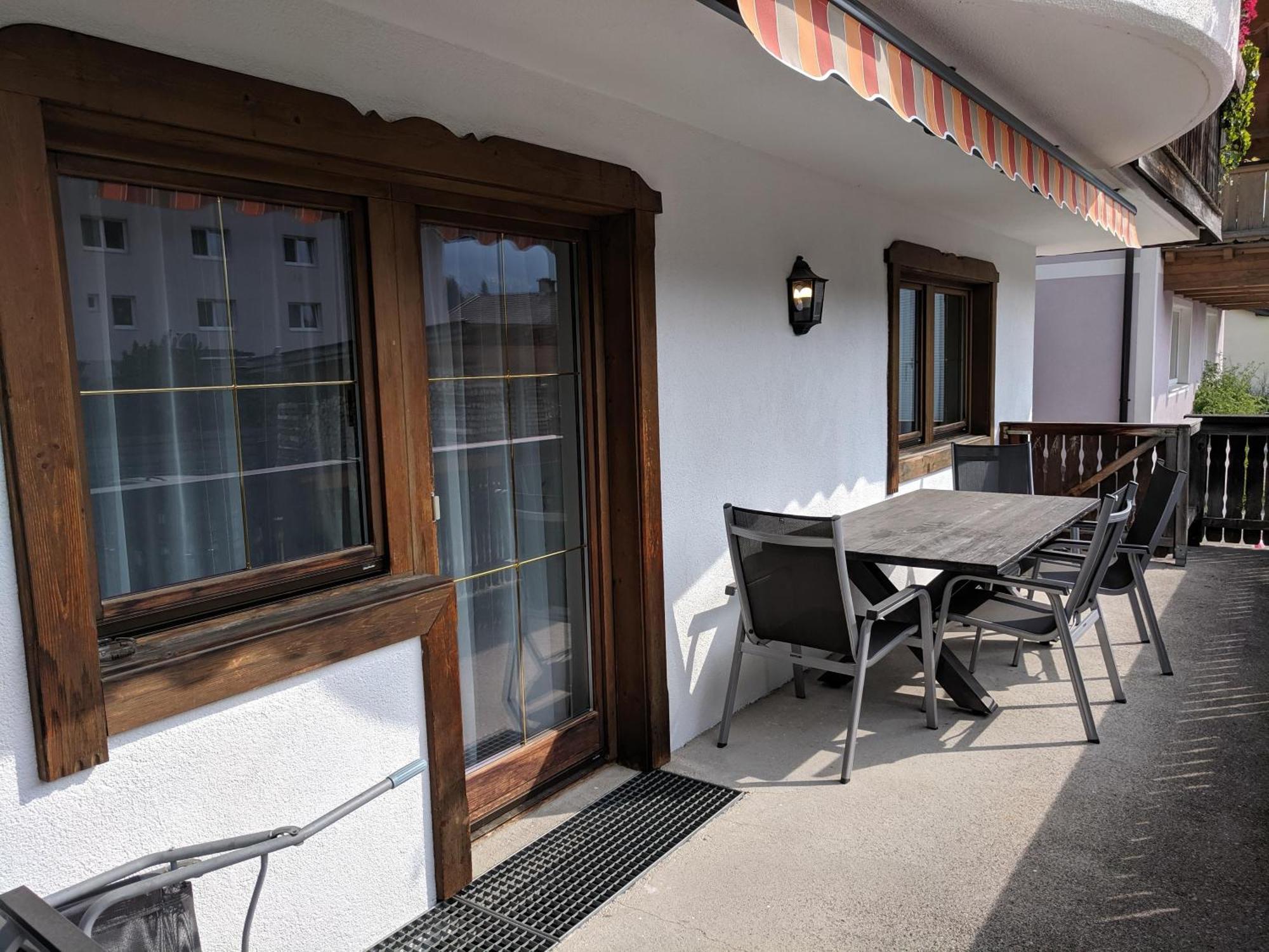 Ferienwohnung Rainer Kunterbunt Leogang Exterior photo